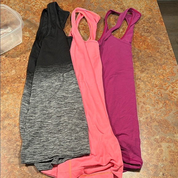 lululemon athletica Tops - Lululemon Athletica Pink and Purple Fitted Sleeveless Tank Top